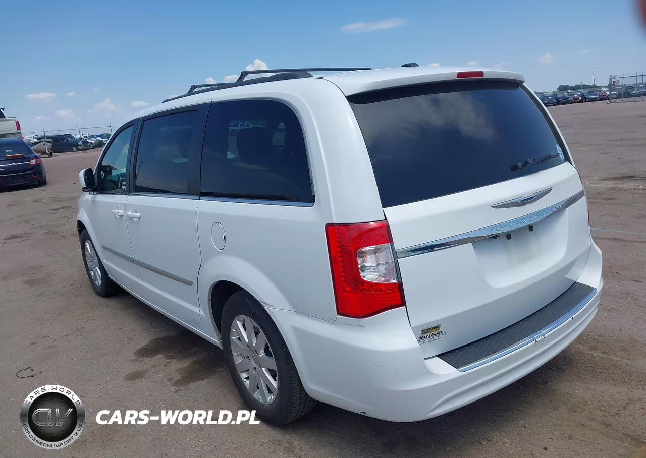 2015 Chrysler Town & Country Touring VIN:2C4RC1BG3FR638109 - 3