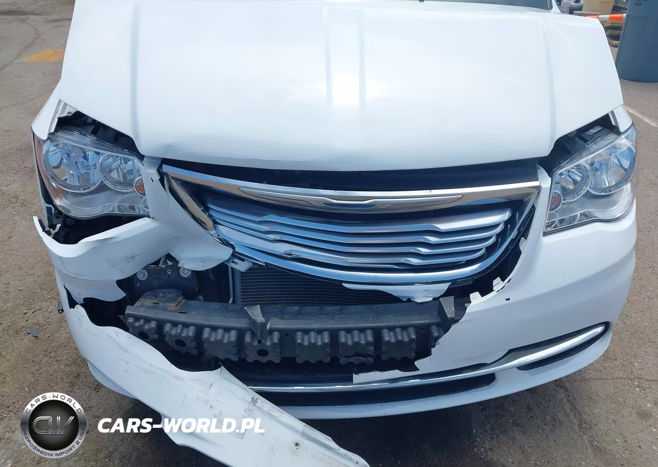 2015 Chrysler Town & Country Touring VIN:2C4RC1BG3FR638109 - 6