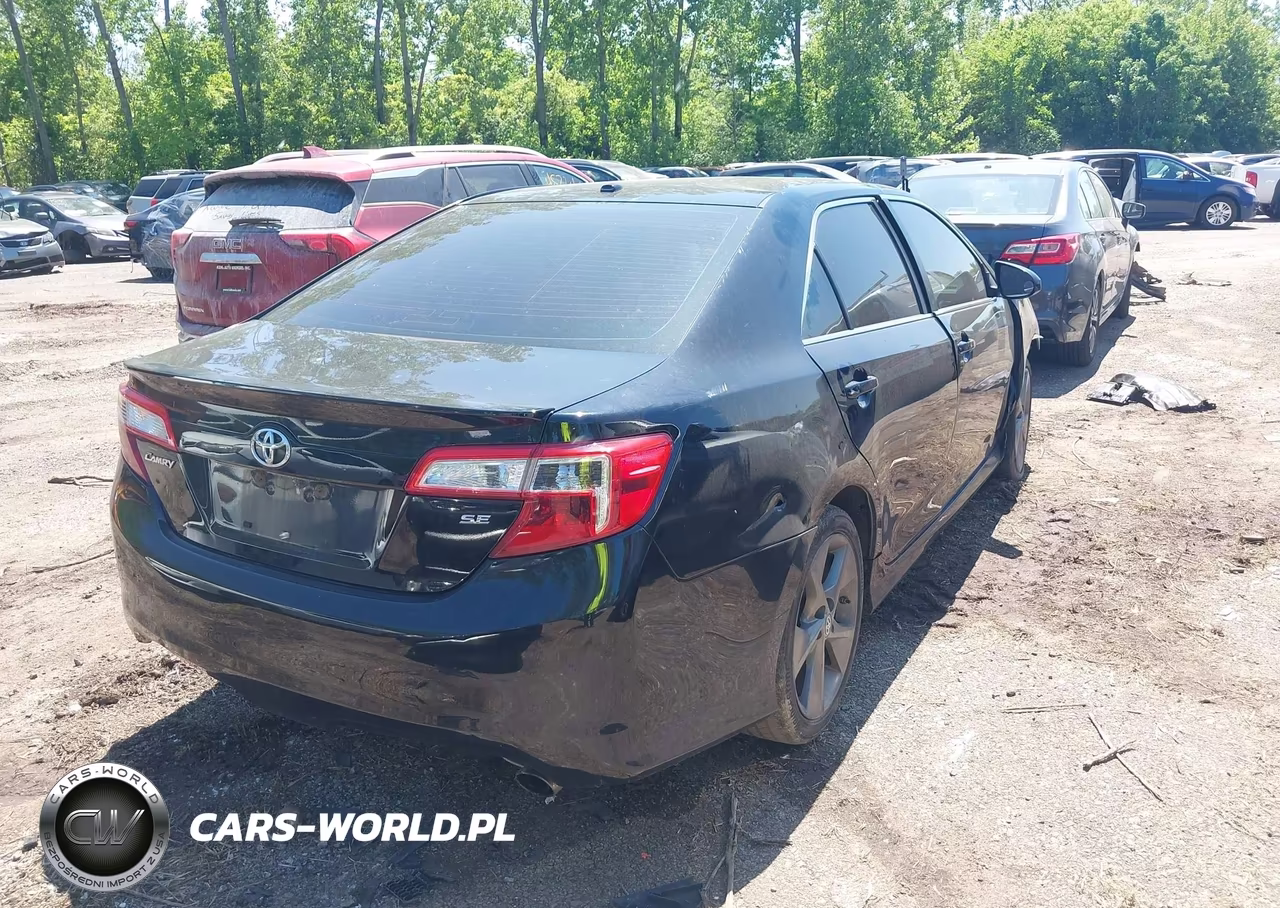 2012 Toyota Camry Se Limited Edition VIN:4T1BF1FK9CU153930 - 4
