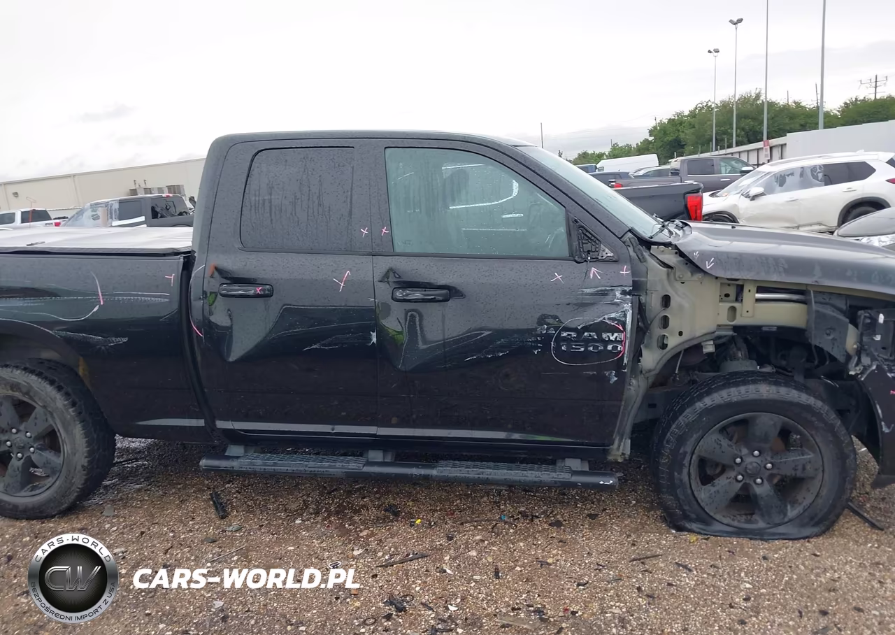 2017 Ram 1500 Express 4X4 6'4 Box VIN:1C6RR7FG3HS862372 - 14