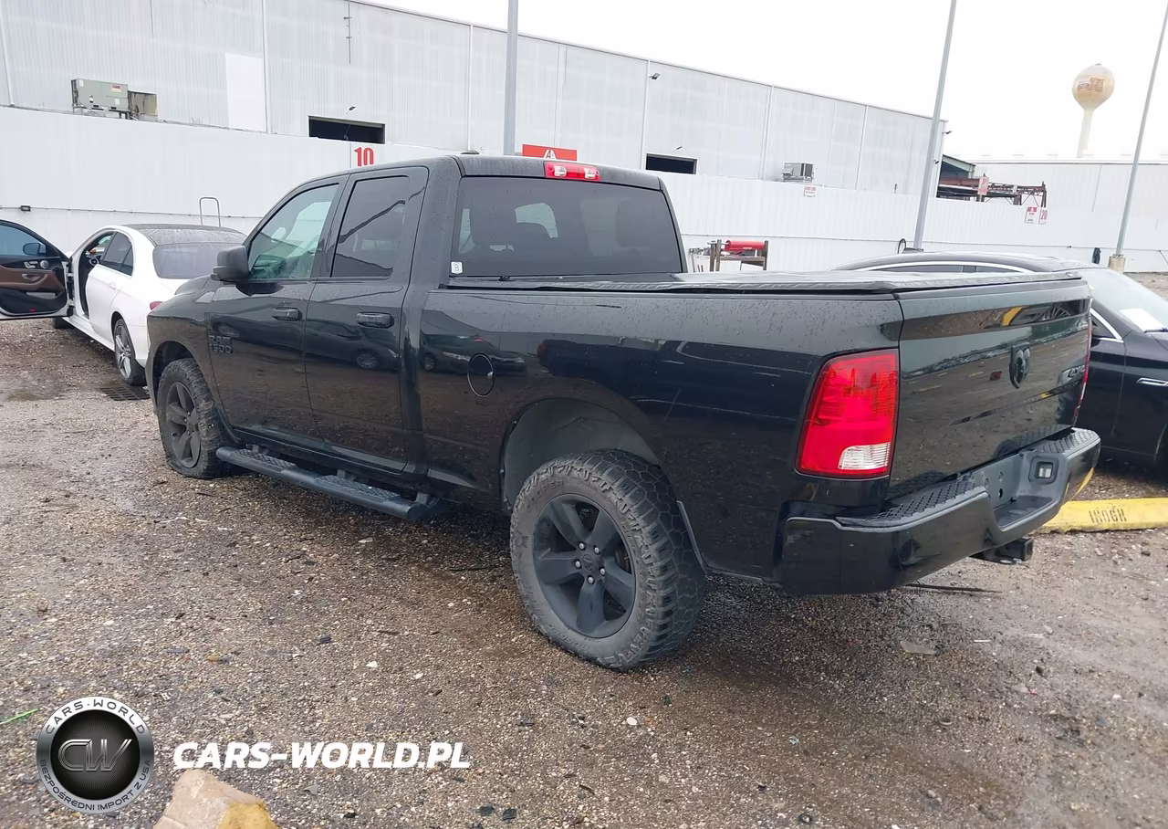 2017 Ram 1500 Express 4X4 6'4 Box VIN:1C6RR7FG3HS862372 - 3