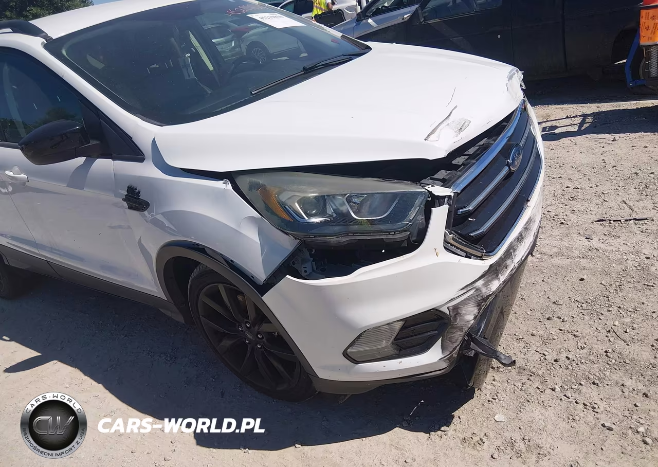 2017 Ford Escape Se VIN:1FMCU9GD9HUB89195 - 16