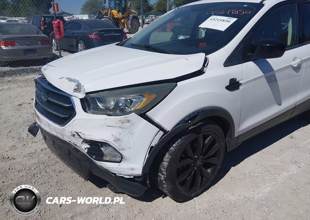 2017 Ford Escape Se VIN:1FMCU9GD9HUB89195 - 17