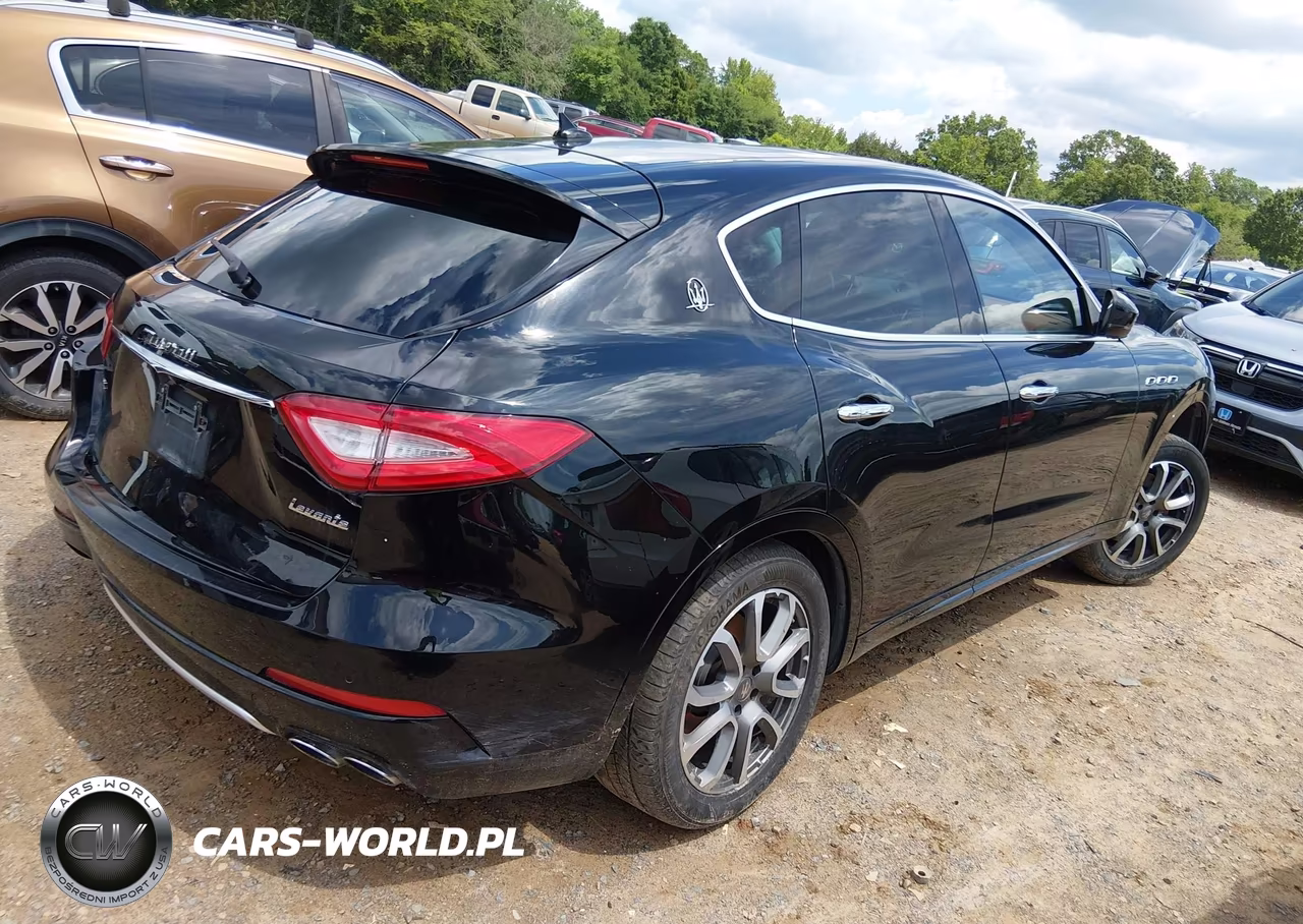 2017 Maserati Levante VIN:ZN661XUA0HX250696 - 4