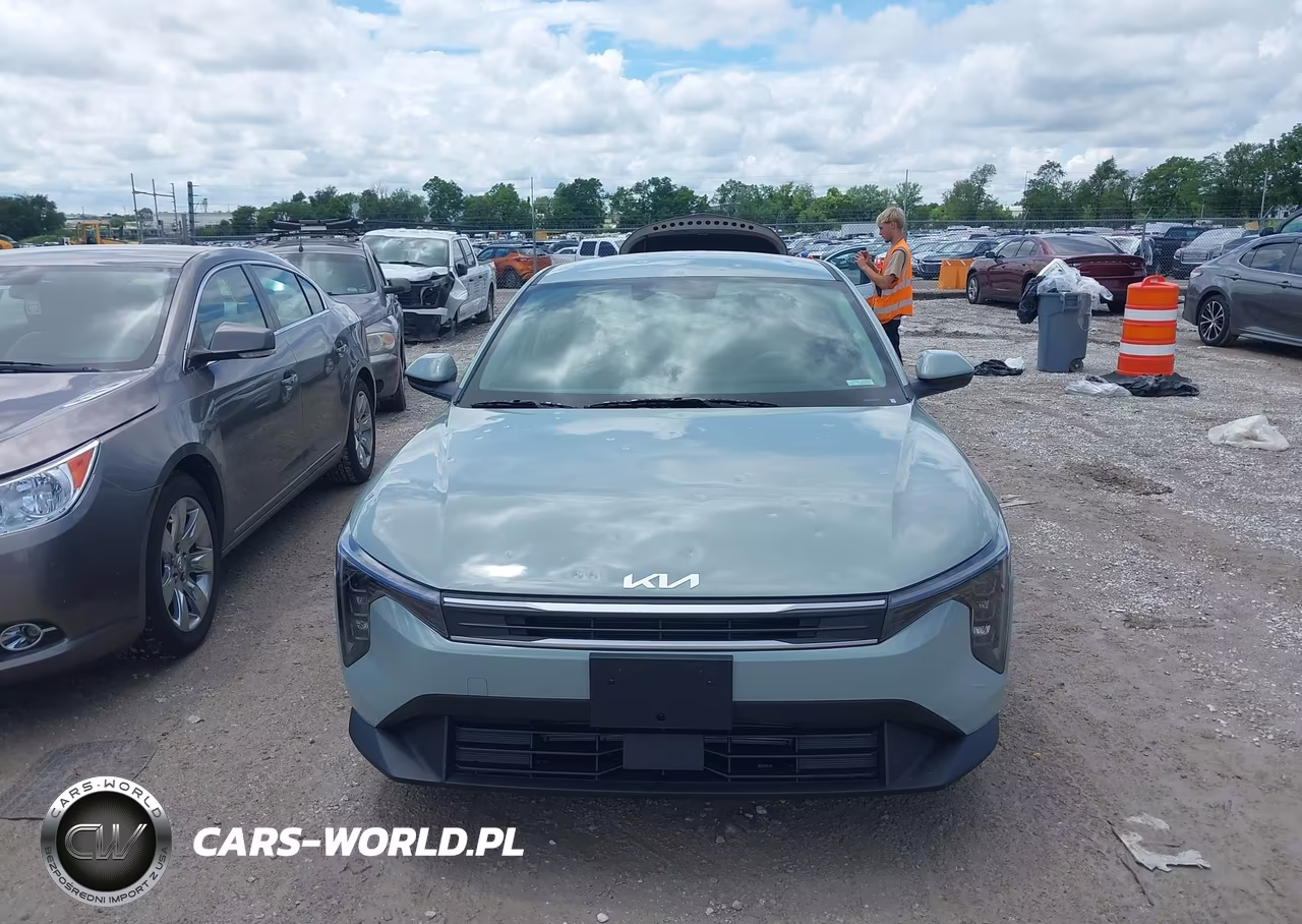 2025 Kia K4 Lxs VIN:3KPFT4DEXSE250399 - 12