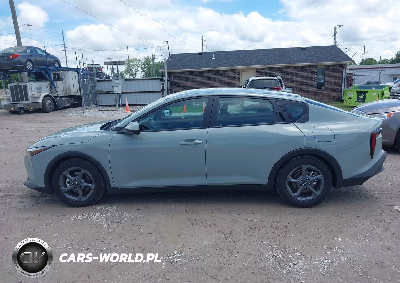 2025 Kia K4 Lxs VIN:3KPFT4DEXSE250399 - 14