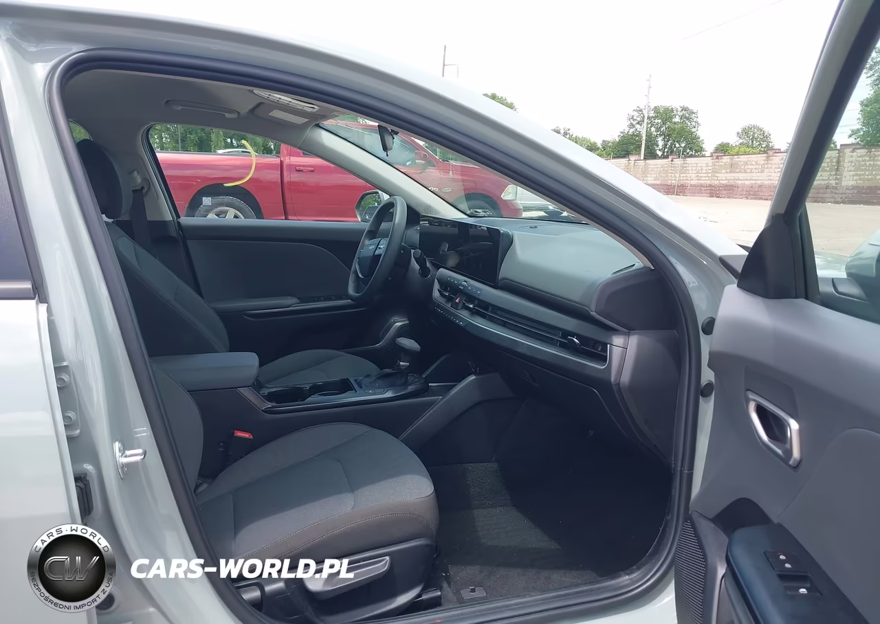 2025 Kia K4 Lxs VIN:3KPFT4DEXSE250399 - 5