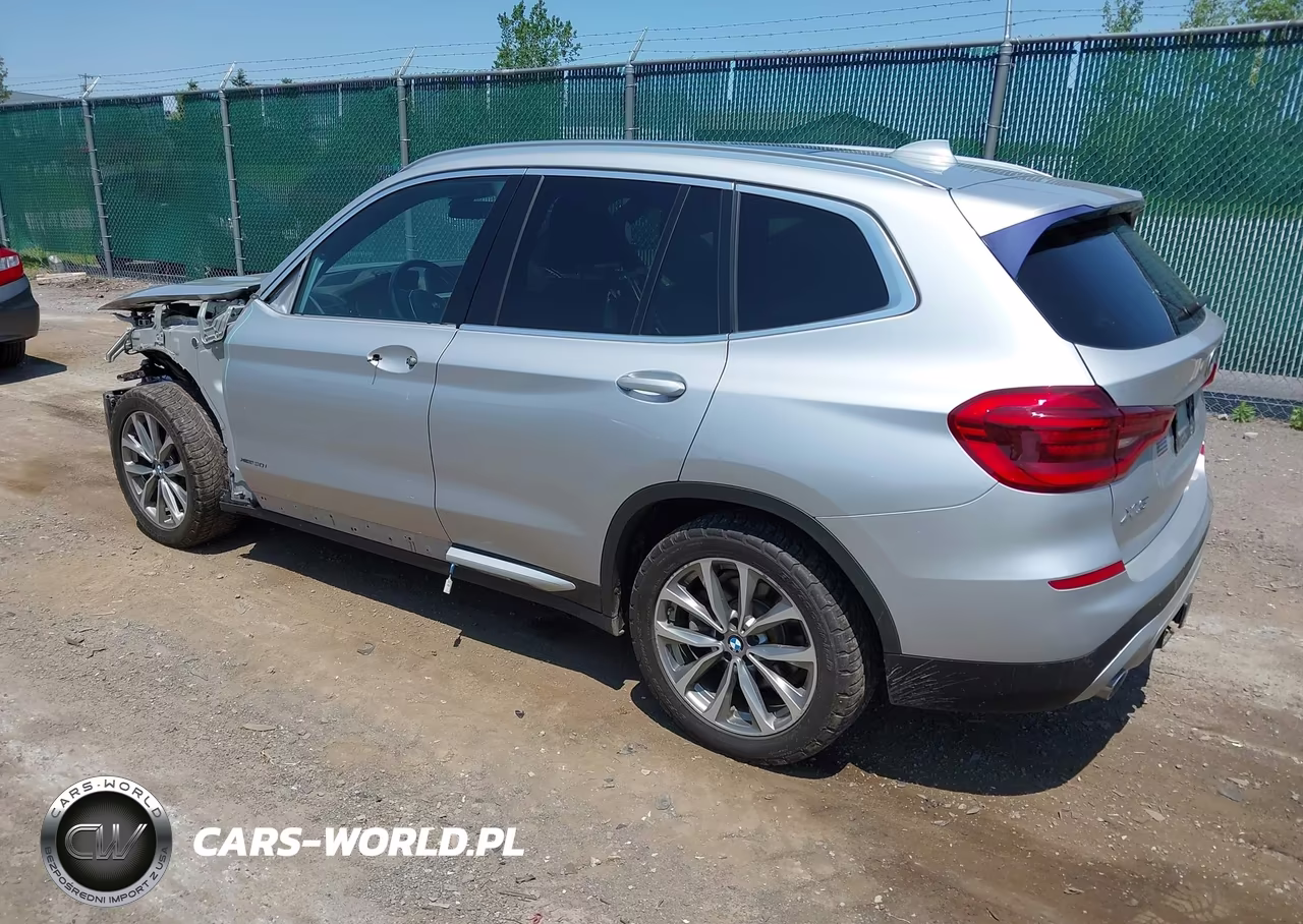 2018 BMW X3 xDrive30I VIN:5UXTR9C55JLC83768 - 3