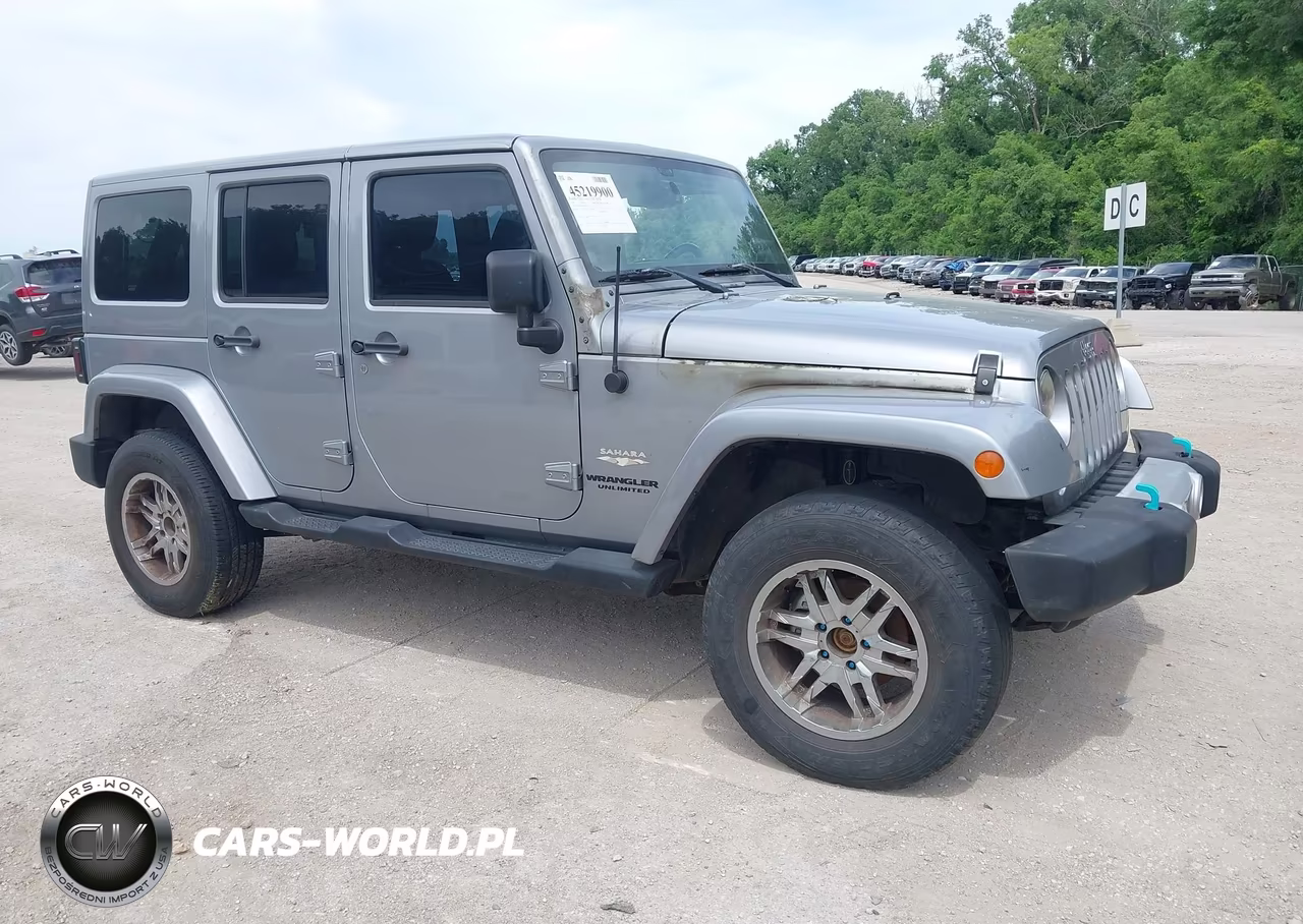 2013 Jeep Wrangler Unlimited Sahara