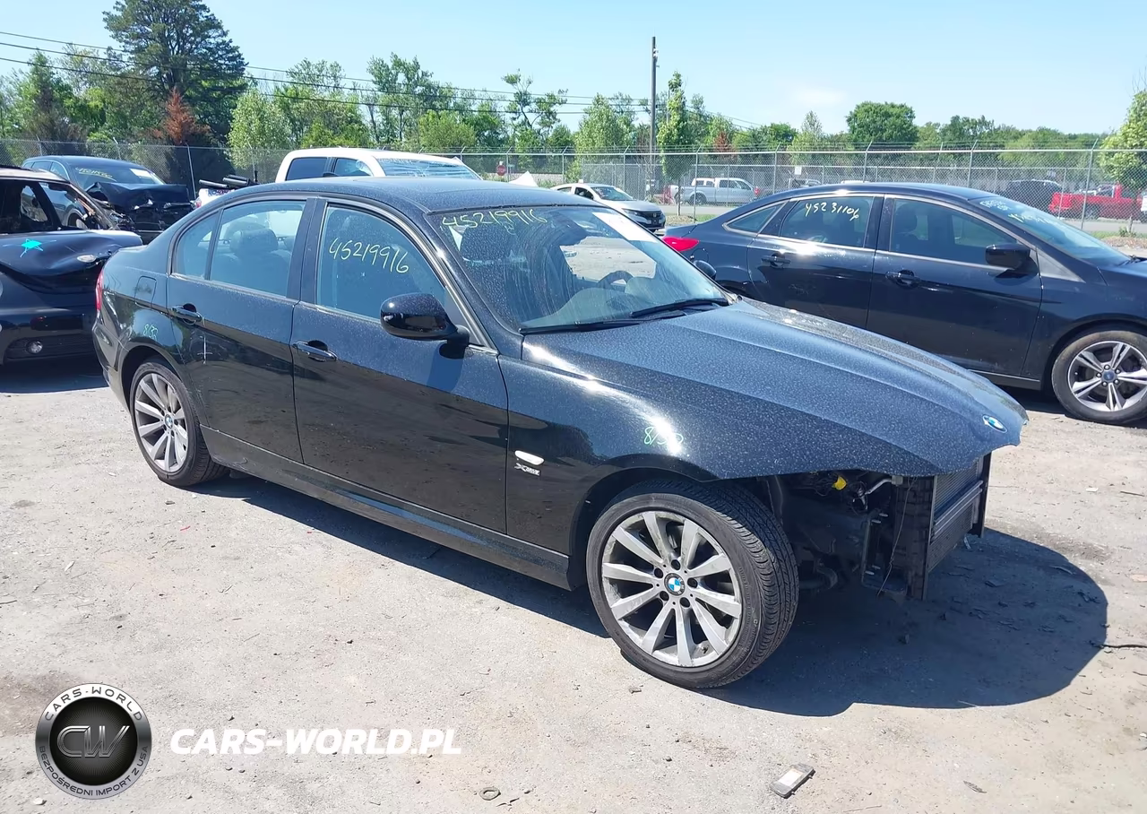 2011 BMW 328I xDrive – zdjęcie 1 z 16