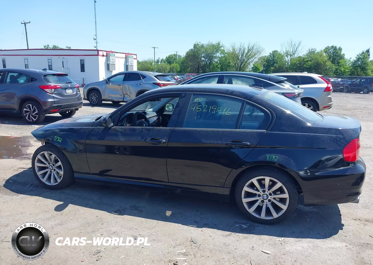 2011 BMW 328I xDrive VIN:WBAPK5G58BNN28704 - 14