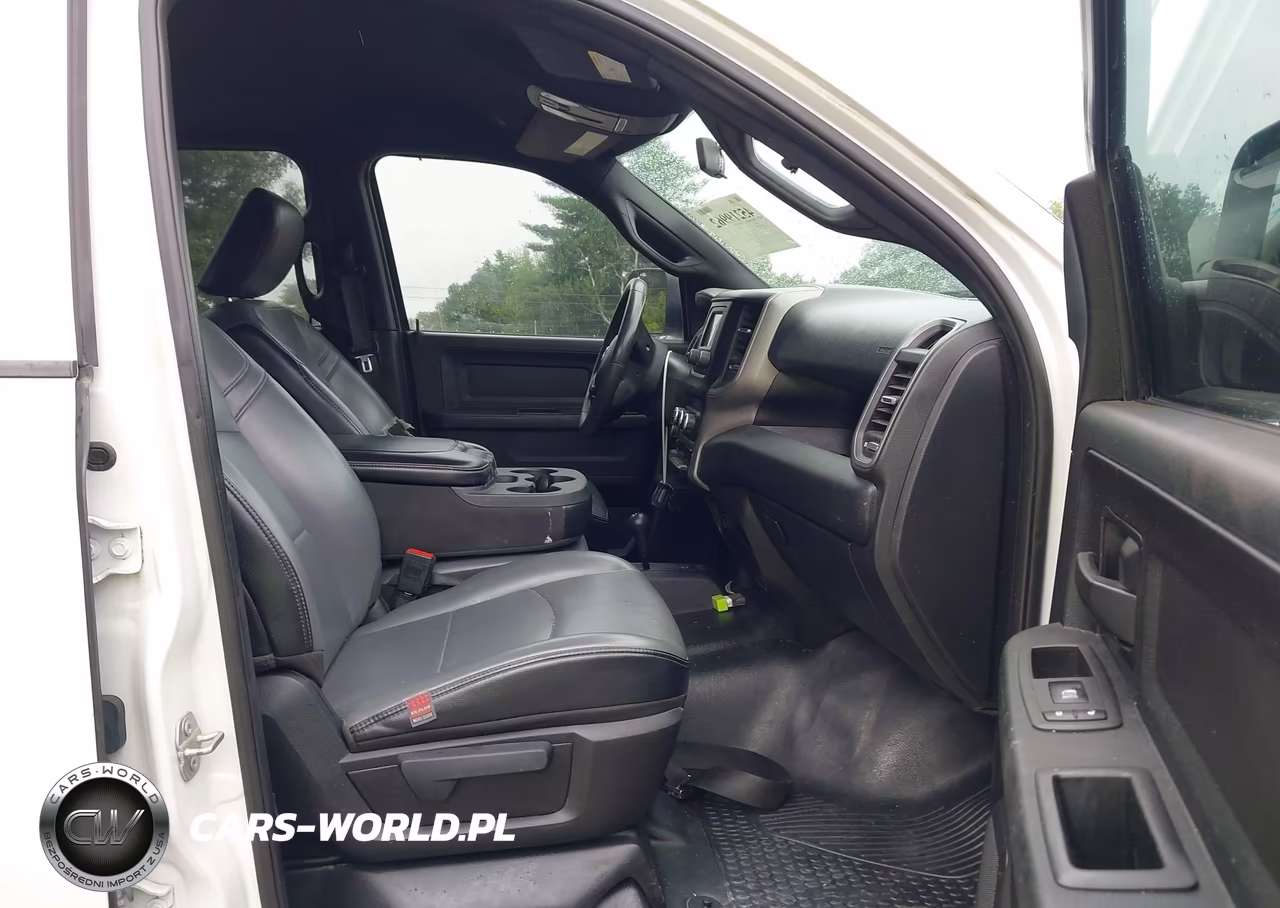 2021 Ram 2500 Tradesman 4X4 8' Box VIN:3C6UR5HJ4MG558895 - 5
