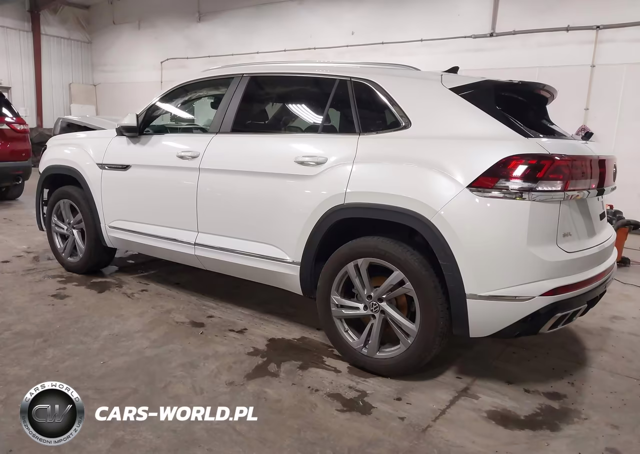2024 Volkswagen Atlas Cross Sport 2.0T Sel R-Line VIN:1V2AE2CA6RC264629 - 3