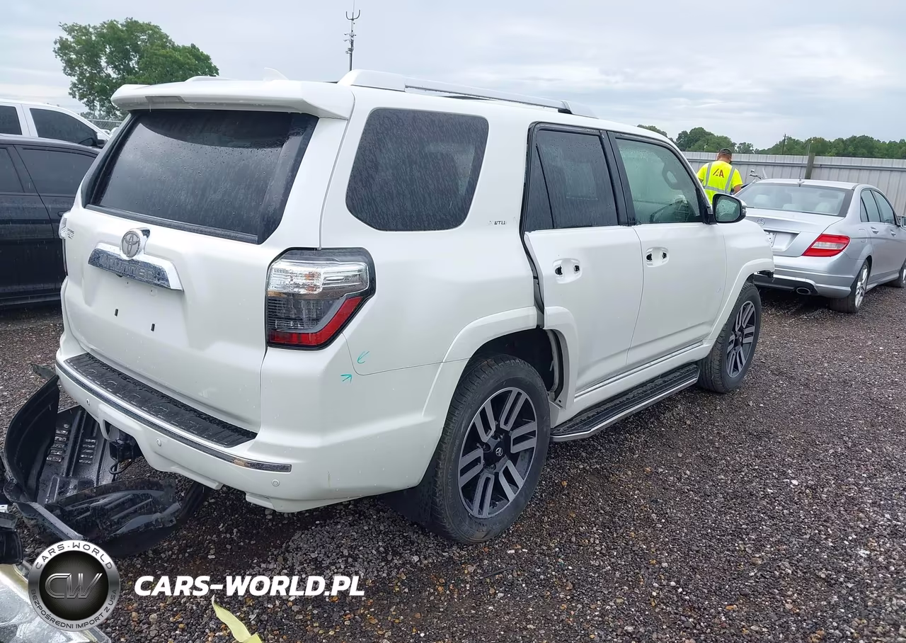 2022 Toyota 4Runner Night Shade VIN:JTEDU5JR4N5257927 - 4