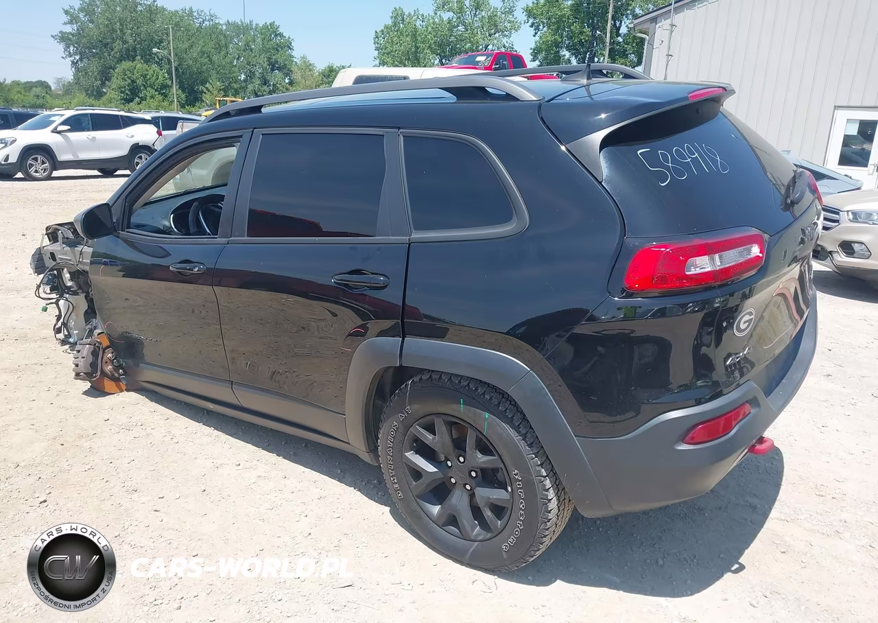 2017 Jeep Cherokee Trailhawk 4X4 VIN:1C4PJMBS2HW589918 - 3