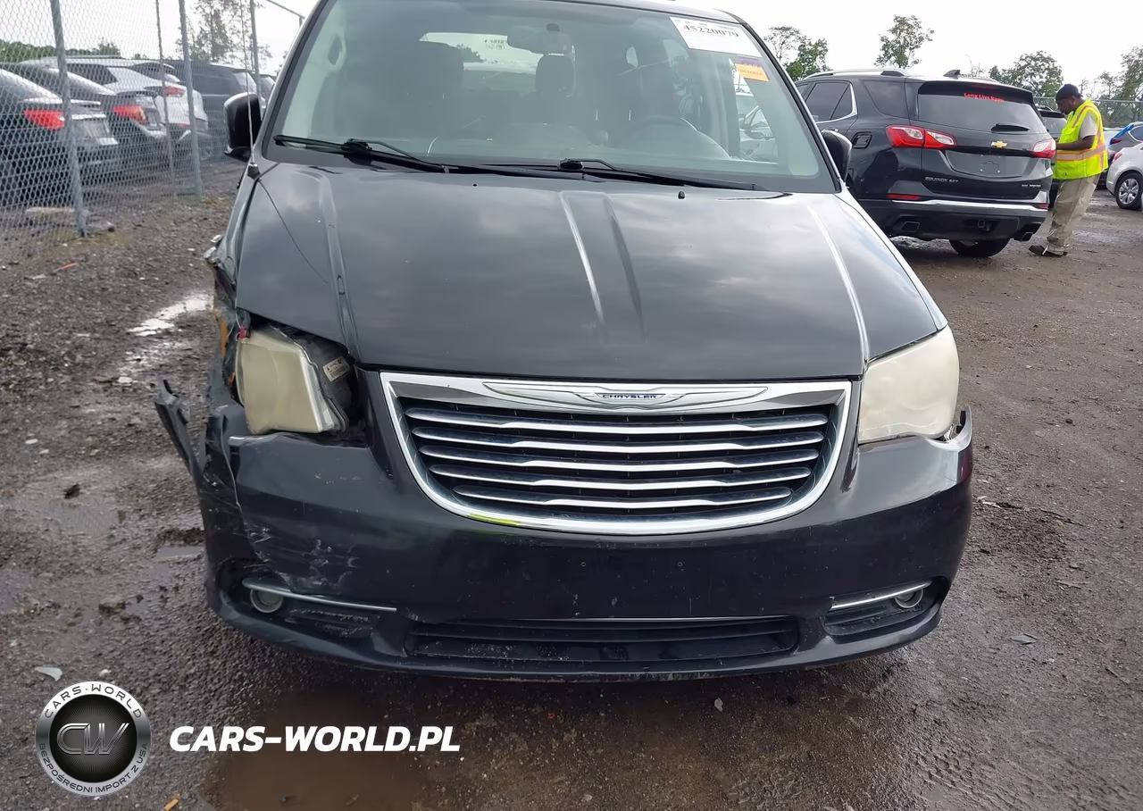 2013 Chrysler Town & Country Touring VIN:2C4RC1BG4DR689390 - 6