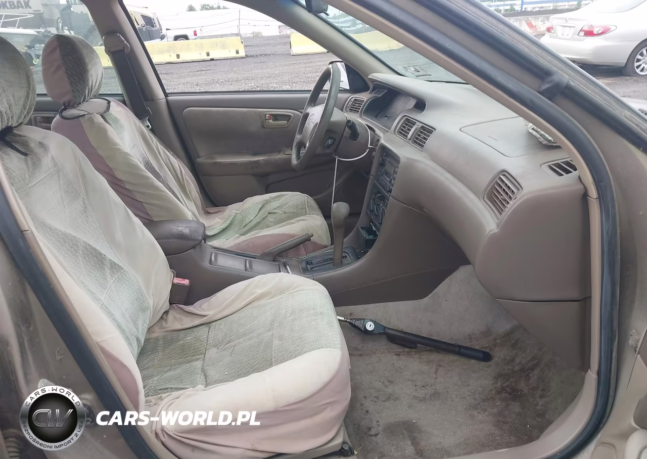 1999 Toyota Camry Le VIN:4T1BG22K6XU479750 - 5
