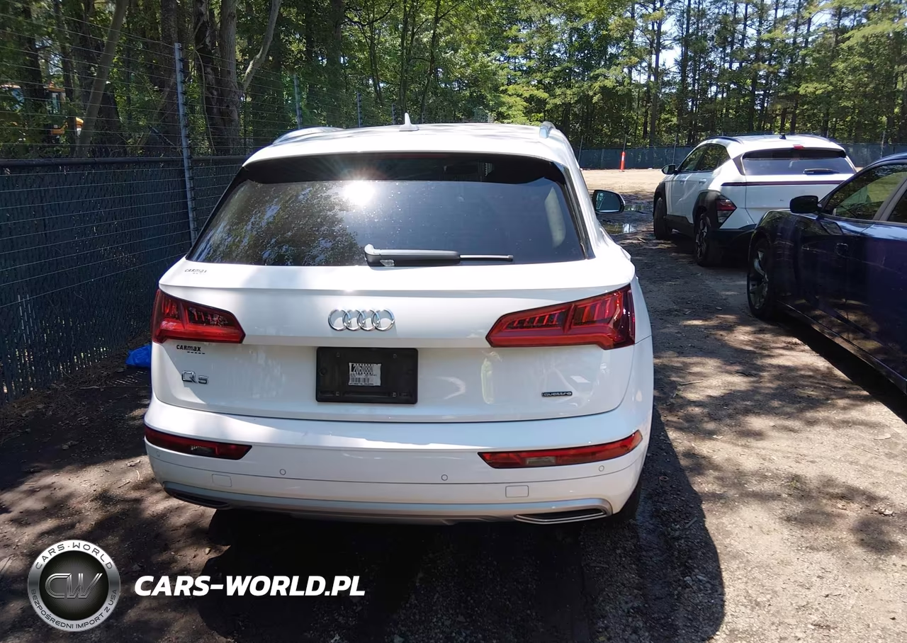 2020 Audi Q5 Premium 45 Tfsi Quattro S Tronic-Titanium Premium 45 Tfsi Quattro S Tronic VIN:WA1ANAFY8L2060880 - 16