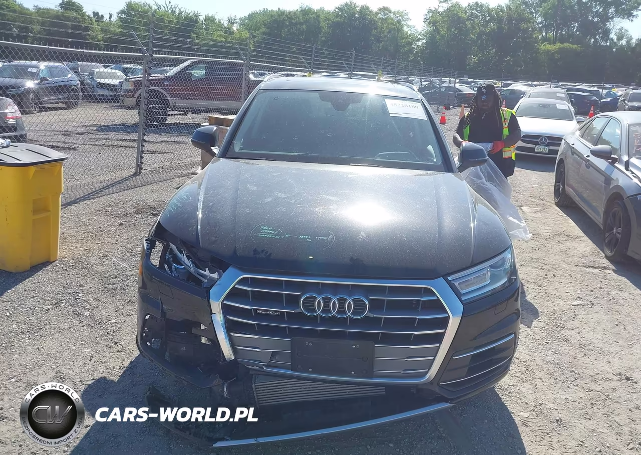 2018 Audi Q5 2.0T Premium-2.0T Tech Premium VIN:WA1ANAFY4J2216734 - 12