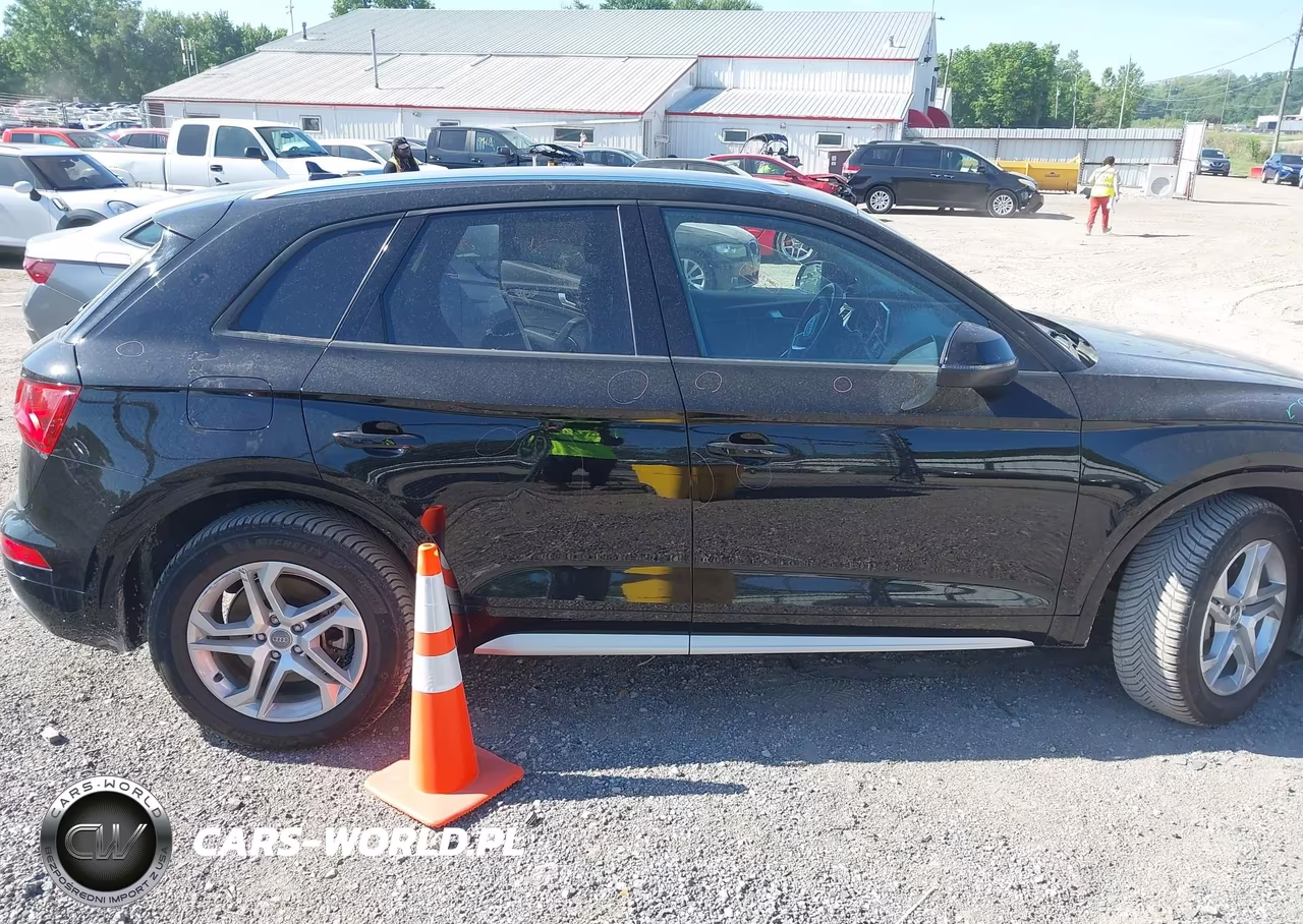 2018 Audi Q5 2.0T Premium-2.0T Tech Premium VIN:WA1ANAFY4J2216734 - 13