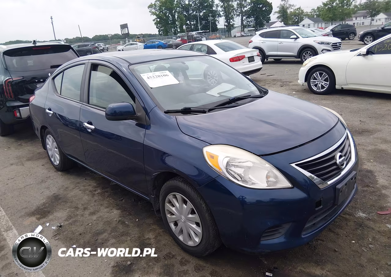 2013 Nissan Versa 1.6 Sv