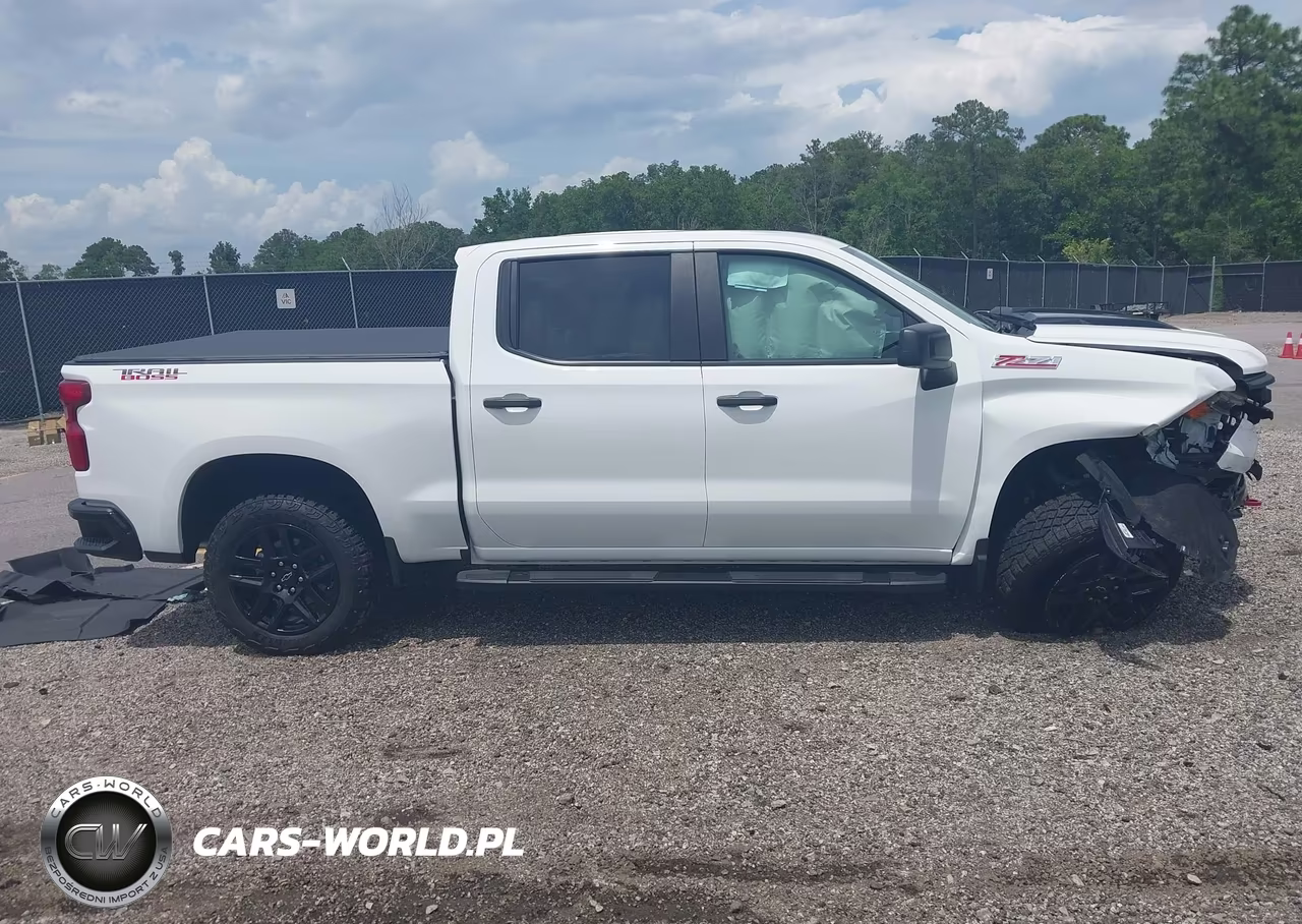 2026 Chevrolet Silverado 1500 4Wd Short Bed Custom Trail Boss VIN:3GCUKCED6TG205380 - 13