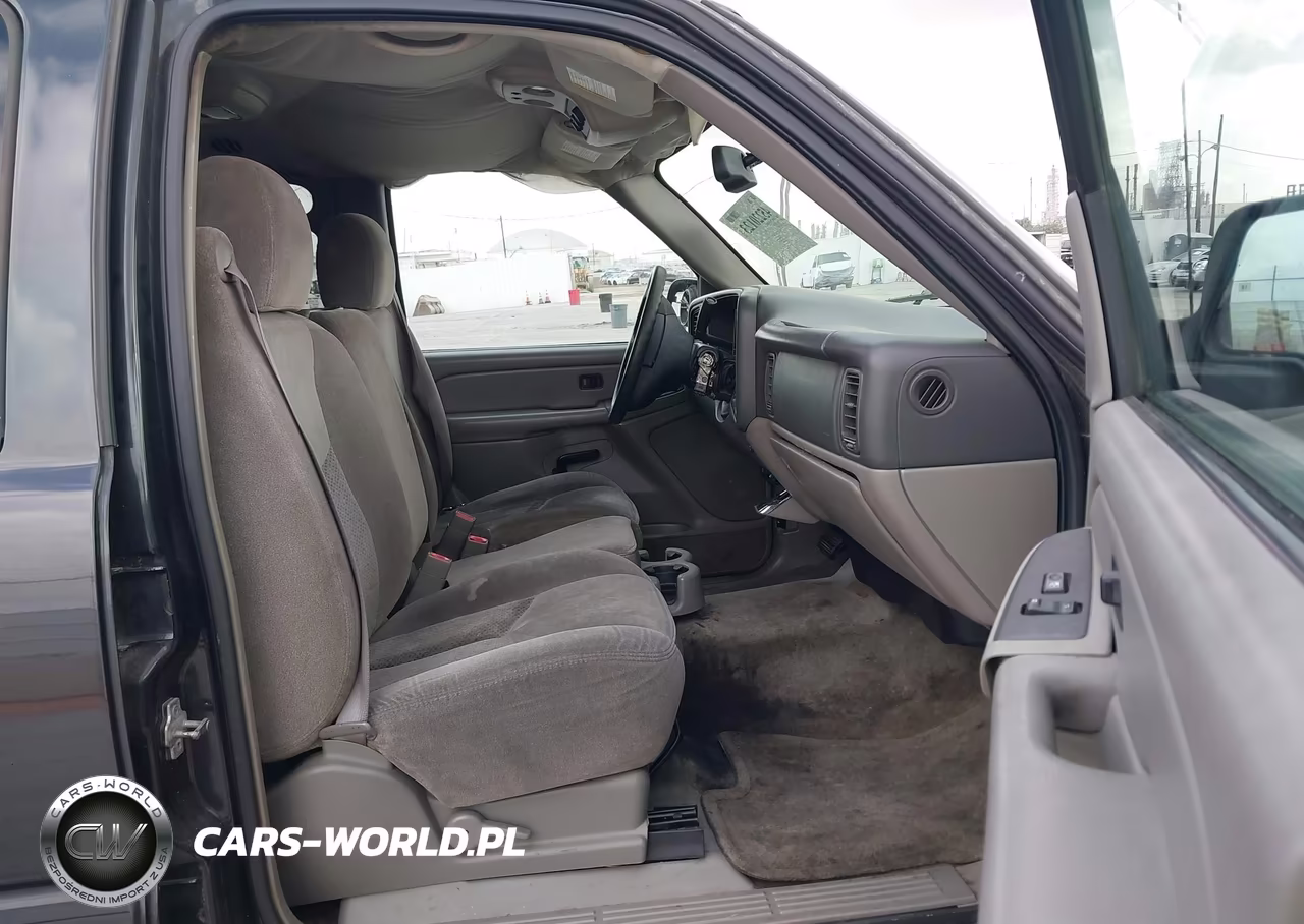 2005 Chevrolet Tahoe Ls VIN:1GNEC13V35R106186 - 5