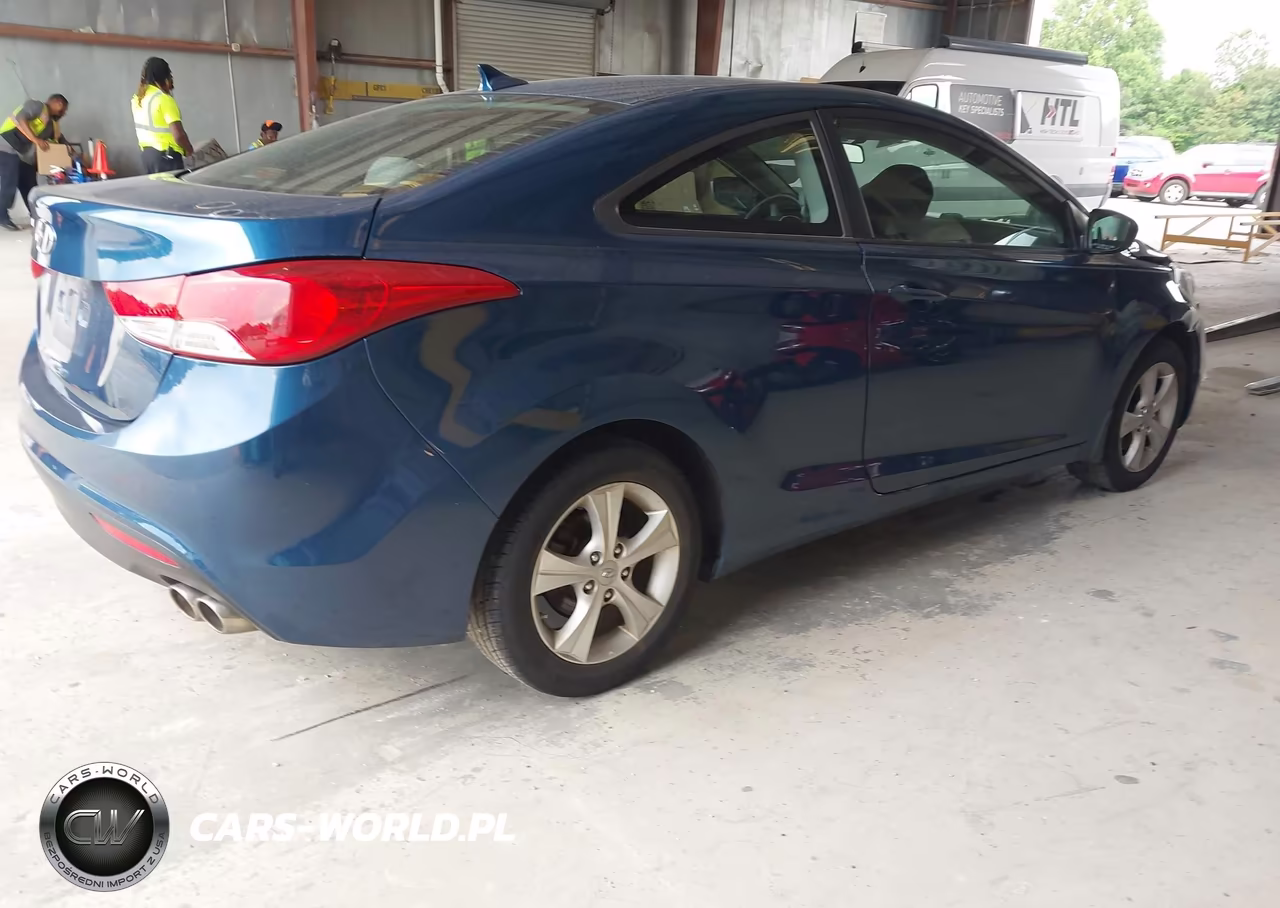 2013 Hyundai Elantra Gs VIN:KMHDH6AE7DU023213 - 4