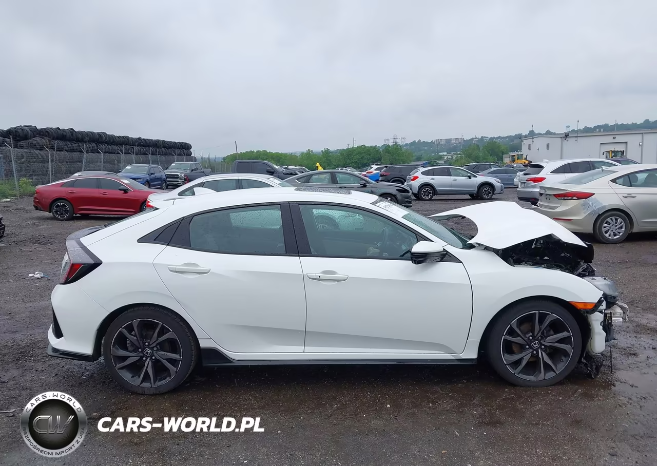 2018 Honda Civic Sport Touring VIN:SHHFK7H91JU425700 - 13