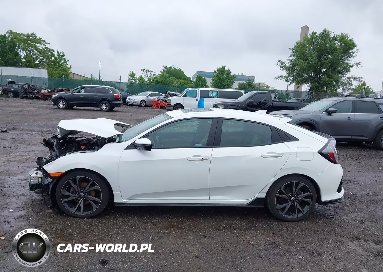 2018 Honda Civic Sport Touring VIN:SHHFK7H91JU425700 - 14