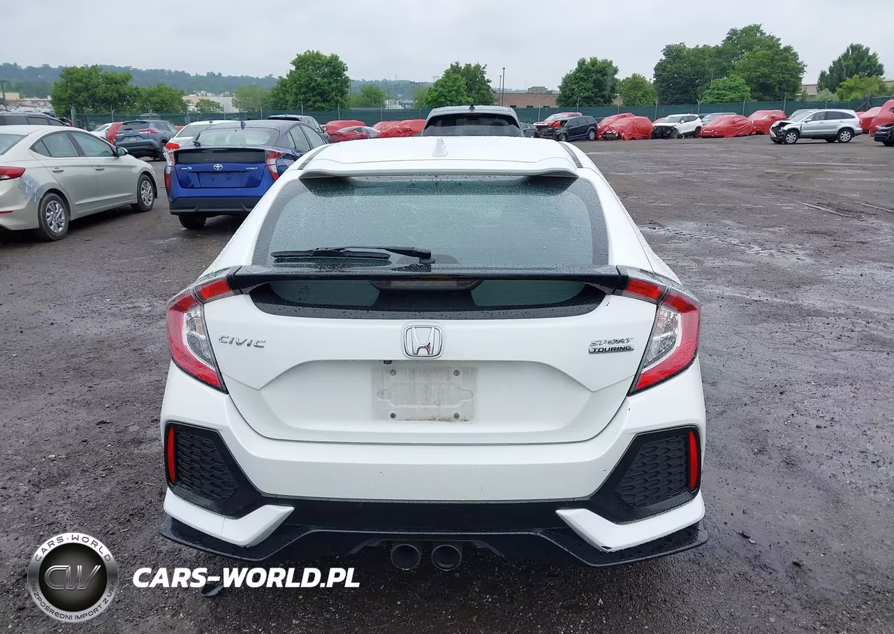 2018 Honda Civic Sport Touring VIN:SHHFK7H91JU425700 - 16