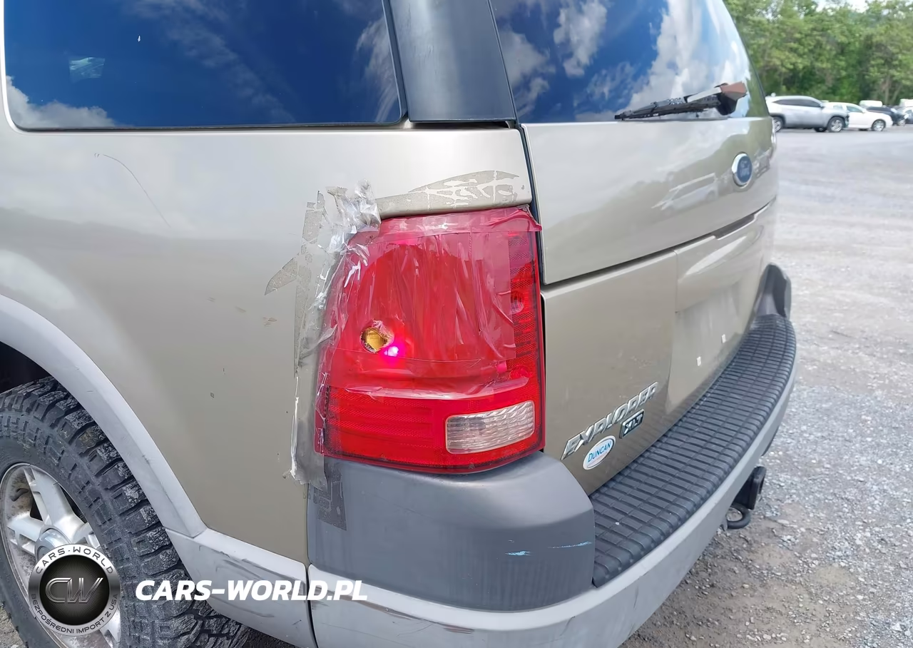 2002 Ford Explorer Xlt VIN:1FMZU73E92UA63391 - 15