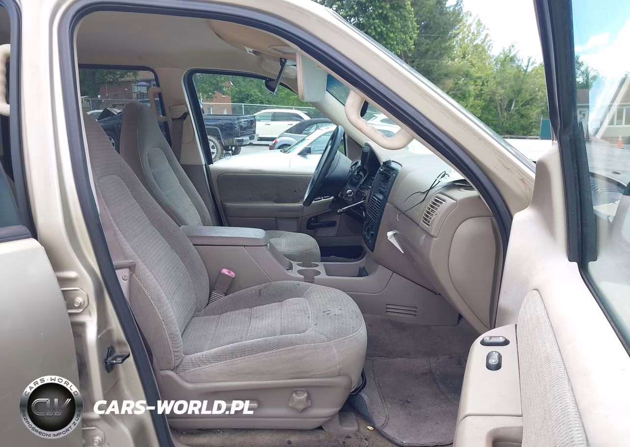 2002 Ford Explorer Xlt VIN:1FMZU73E92UA63391 - 5