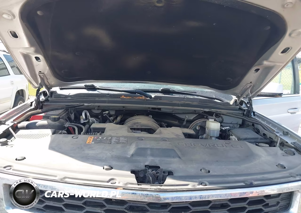 2018 Chevrolet Tahoe Ls VIN:1GNSKAKC2JR375599 - 10