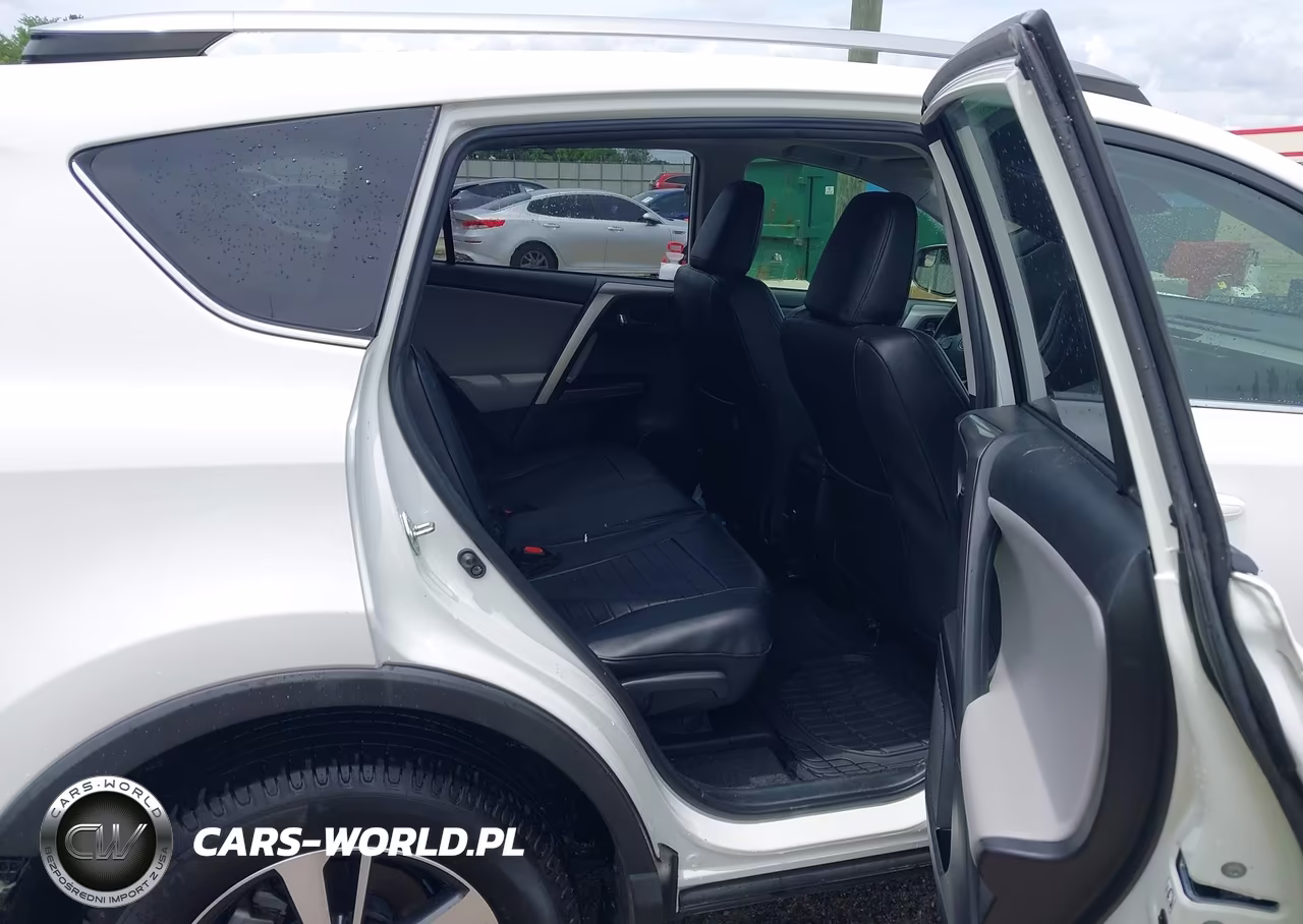 2017 Toyota Rav4 Xle VIN:JTMWFREV6HJ709118 - 8