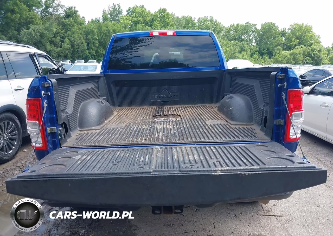 2019 Ram 2500 Big Horn 4X4 6'4 Box VIN:3C6UR5DJ9KG520209 - 17