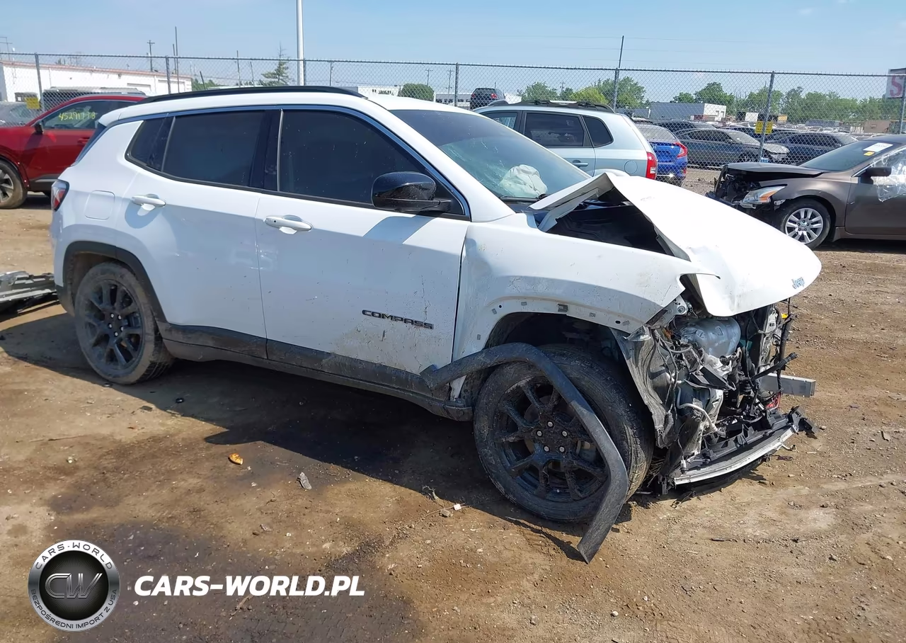 2022 Jeep Compass Latitude Lux 4X4 – zdjęcie 1 z 17