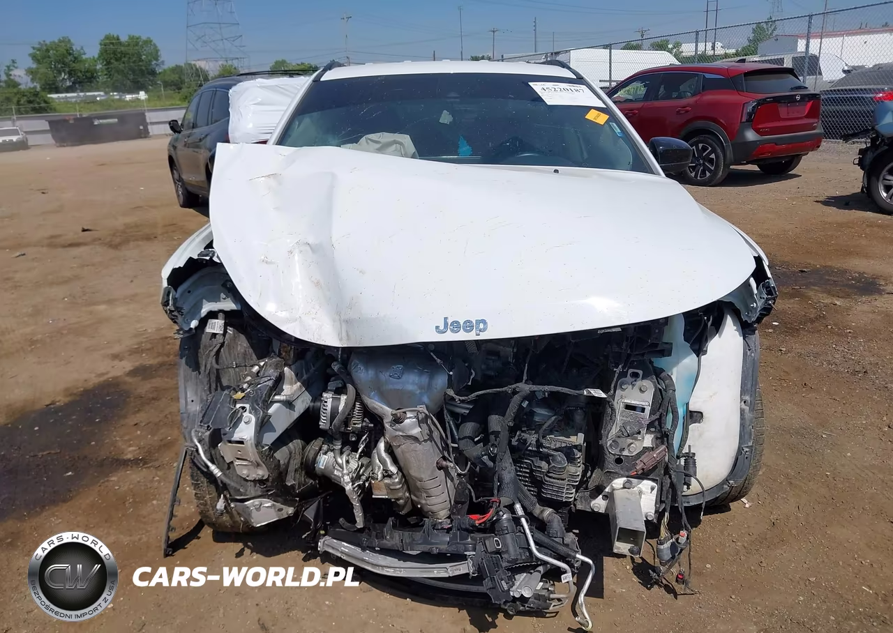 2022 Jeep Compass Latitude Lux 4X4 VIN:3C4NJDFB8NT126054 - 13