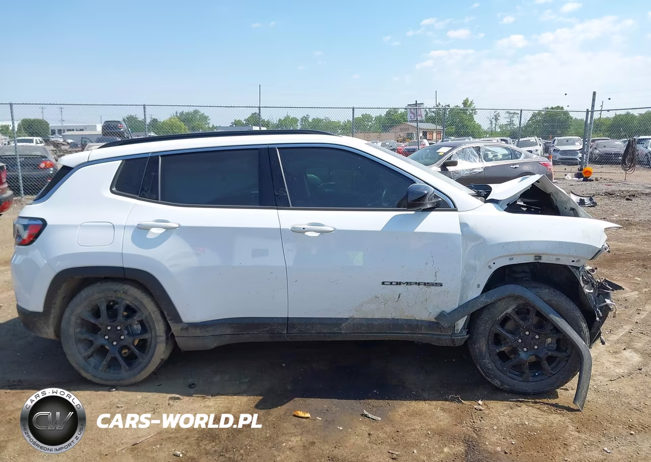 2022 Jeep Compass Latitude Lux 4X4 VIN:3C4NJDFB8NT126054 - 14