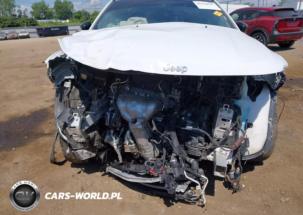 2022 Jeep Compass Latitude Lux 4X4 VIN:3C4NJDFB8NT126054 - 6