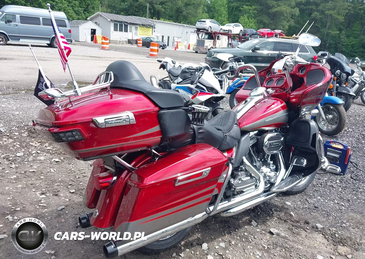 2016 Harley-Davidson Fltruse Cvo Road Glide VIN:1HD1TAN10GB956269 - 4