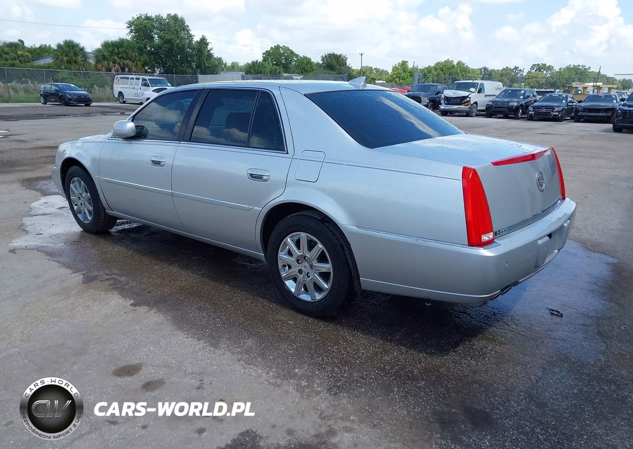 2011 Cadillac Dts Premium Collection VIN:1G6KH5E68BU111664 - 3