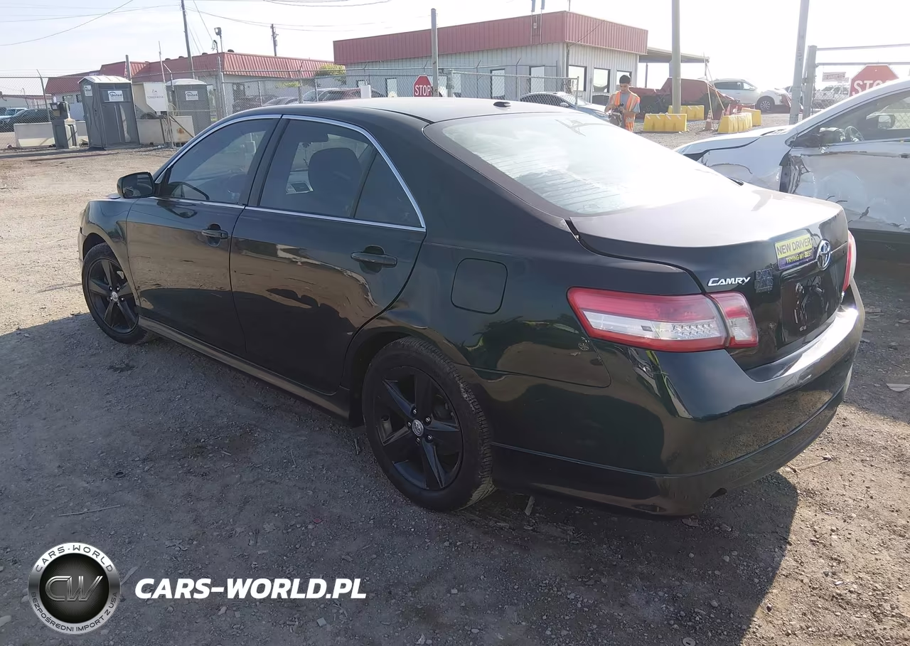 2010 Toyota Camry Se VIN:4T1BF3EK0AU501141 - 3