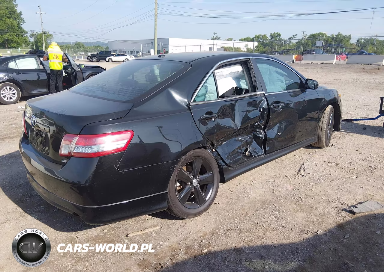2010 Toyota Camry Se VIN:4T1BF3EK0AU501141 - 4