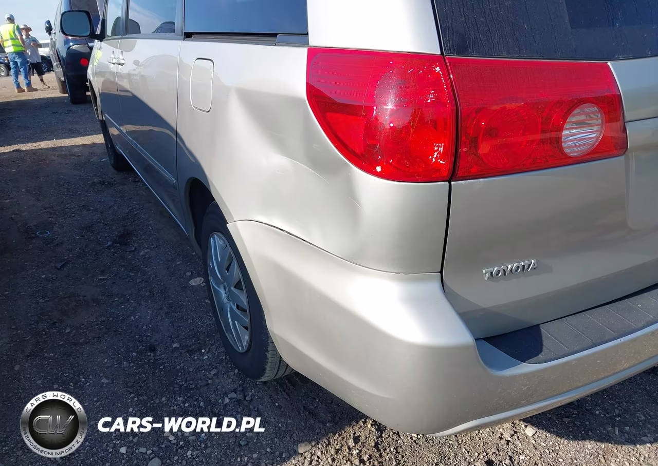 2010 Toyota Sienna Le VIN:5TDKK4CC4AS317293 - 12