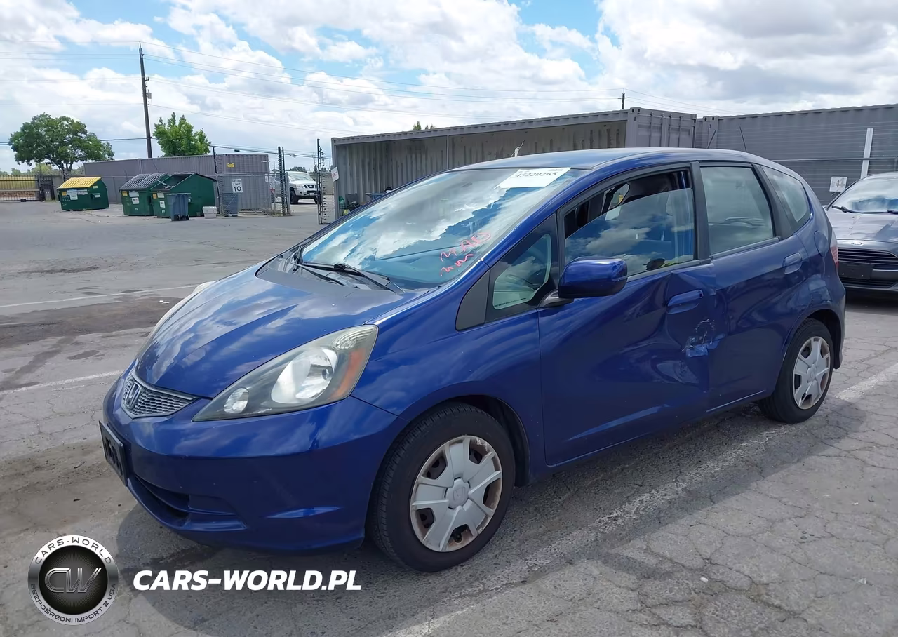 2013 Honda Fit VIN:JHMGE8H32DC047045 - 2