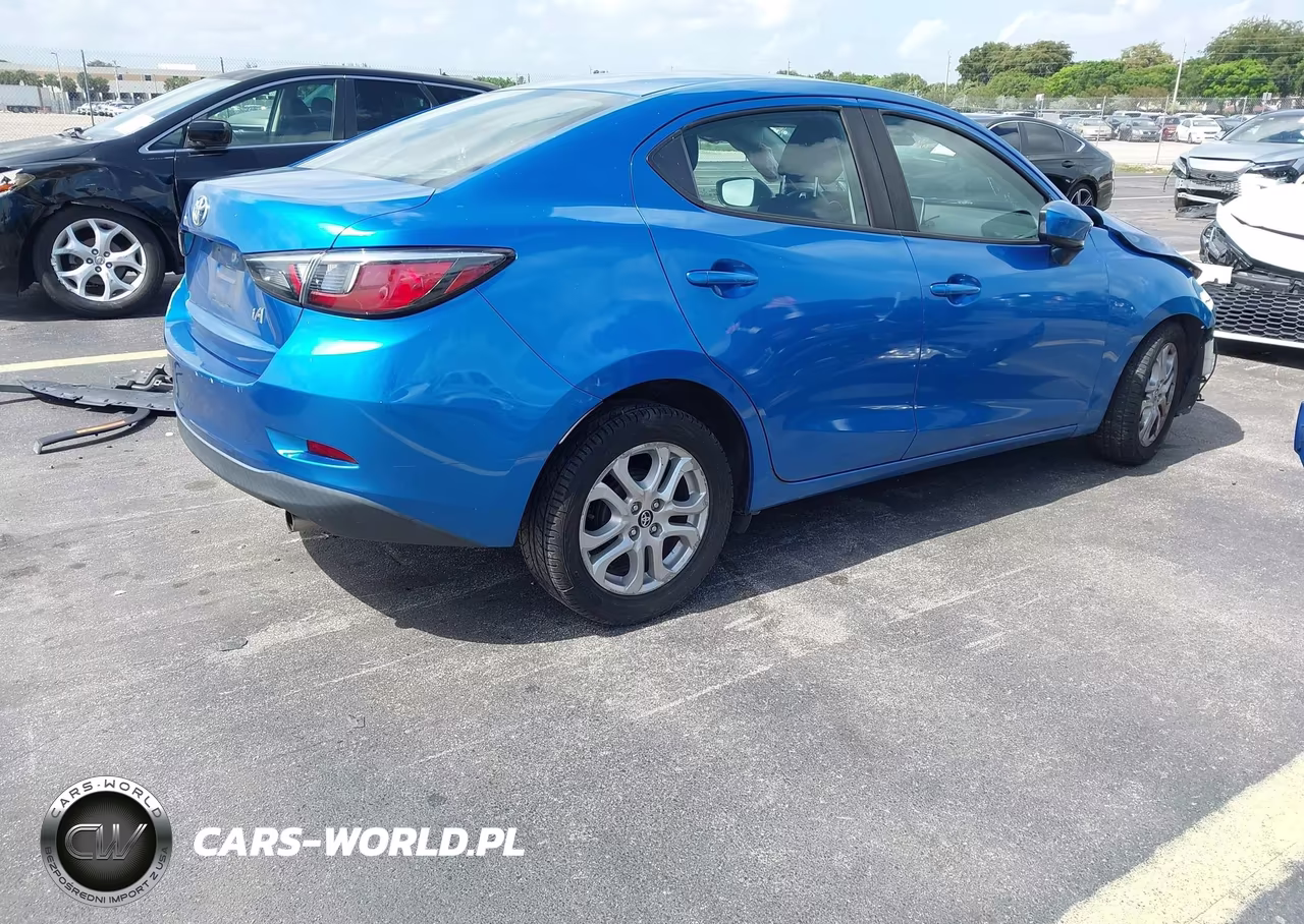2017 Toyota Yaris Ia VIN:3MYDLBYV6HY158334 - 4