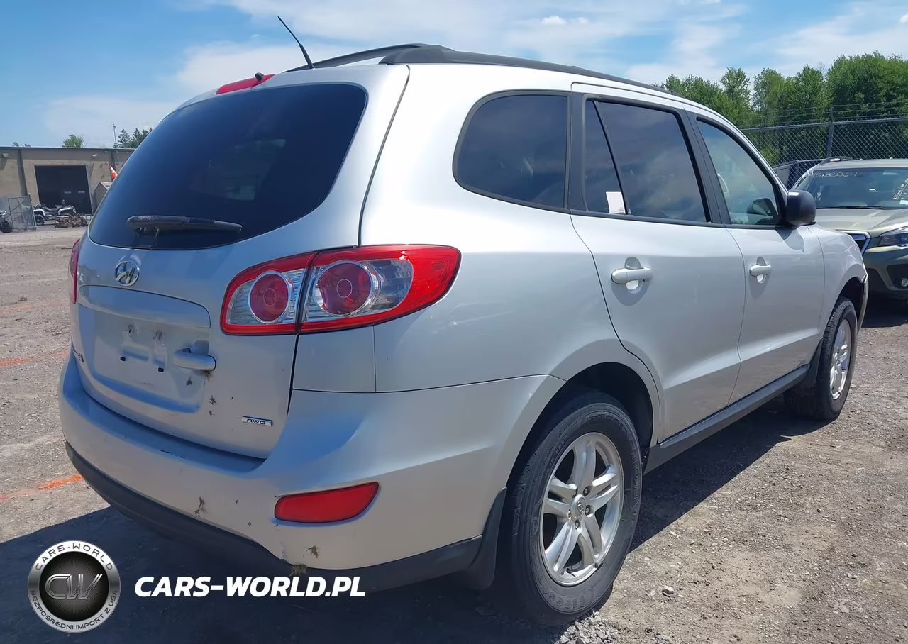 2012 Hyundai Santa Fe Gls VIN:5XYZGDAB7CG097173 - 4