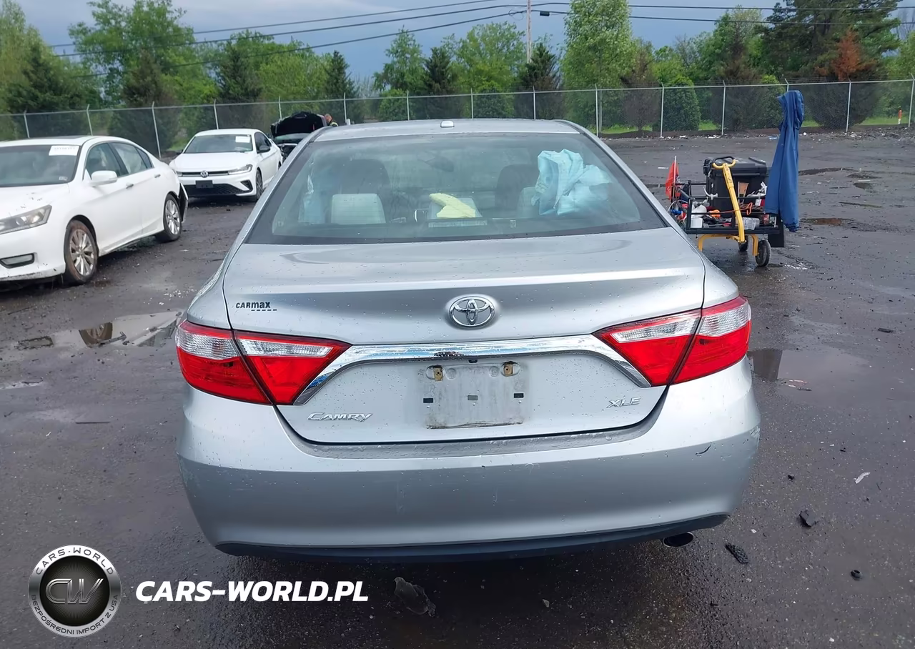 2017 Toyota Camry Xle VIN:4T1BF1FK7HU760268 - 15
