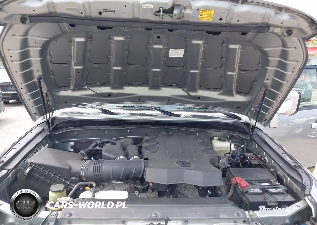 2012 Toyota Fj Cruiser VIN:JTEBU4BF0CK118544 - 10